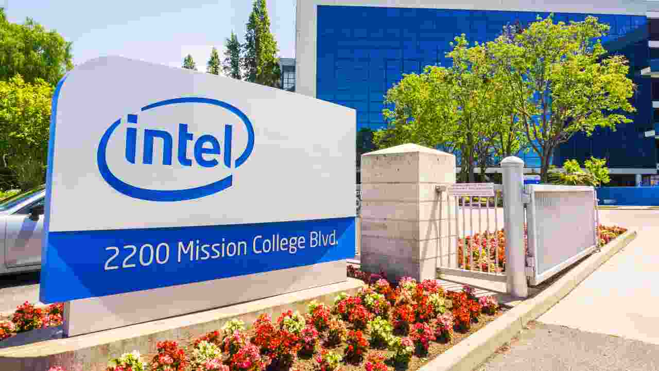 addio-al-marchio-pentium-e-celeron,-intel-lo-chiude-per-sempre-dopo-30-anni-di-servizio