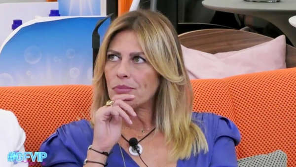 gf-vip-7,-cristina-quaranta-a-ruota-libera-su-marco-bellavia:-“io-e-lui-sappiamo-cosa-mi-ha-fatto”