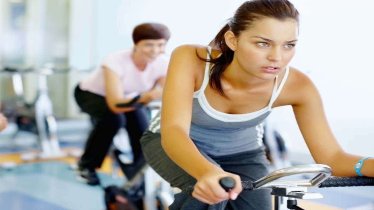 spinning:-addio-allansia-e-alla-cellulite,-pedalare-fa-bene-a-tutti