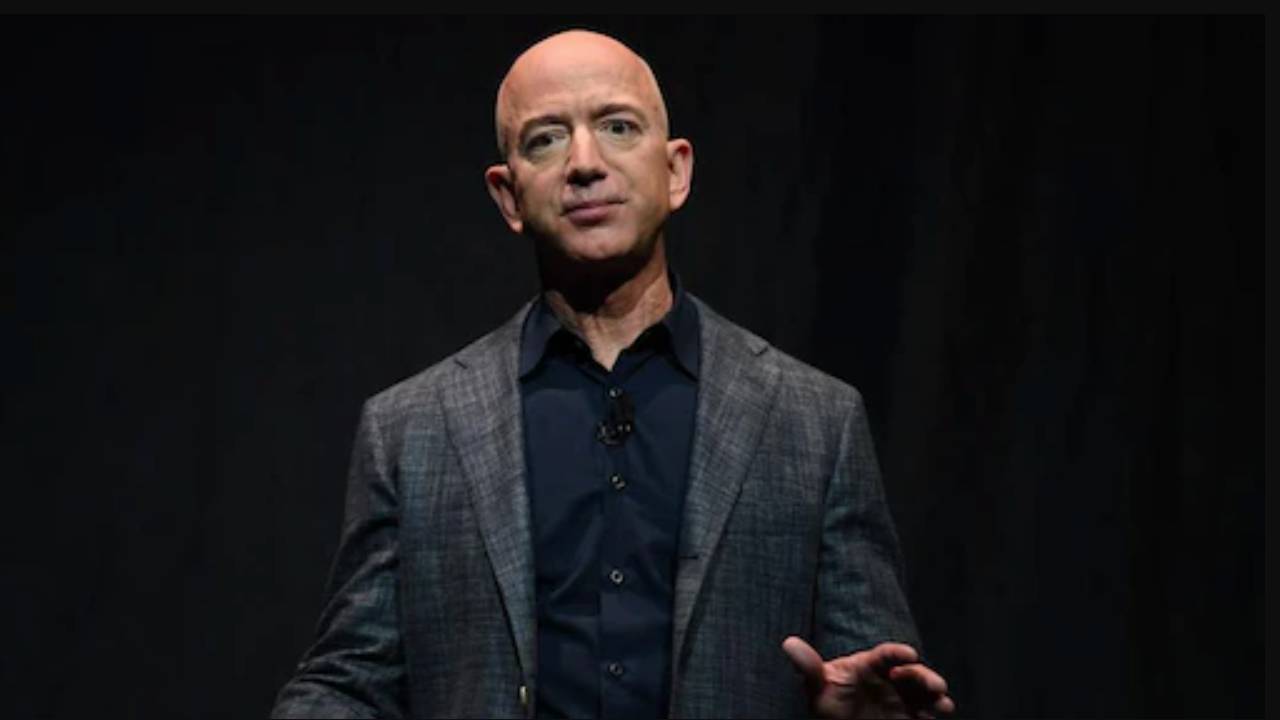 addio-a-tutti-i-suoi-miliardi:-jeff-bezos-si-libera-del-suo-immenso-patrimonio-per-beneficenza