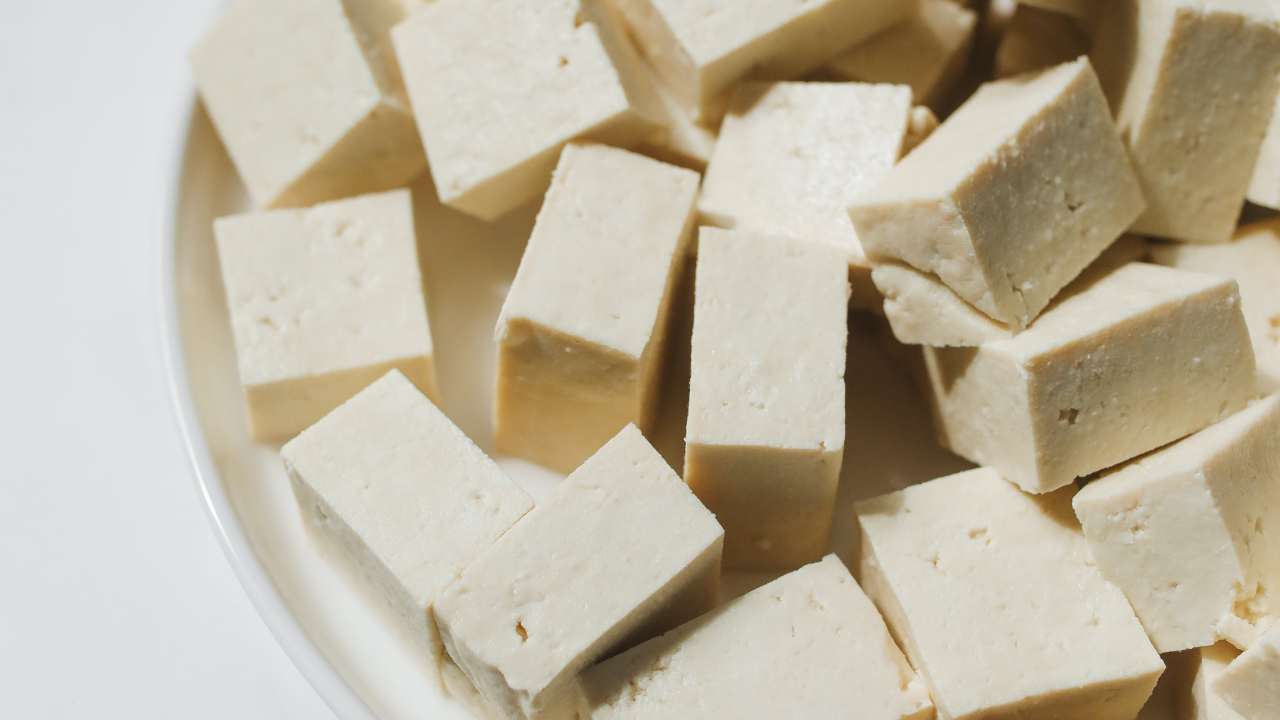 stanco-del-solito-tofu?-preparalo-cosi:-la-ricetta-vegan-piu-golosa-che-ci-sia