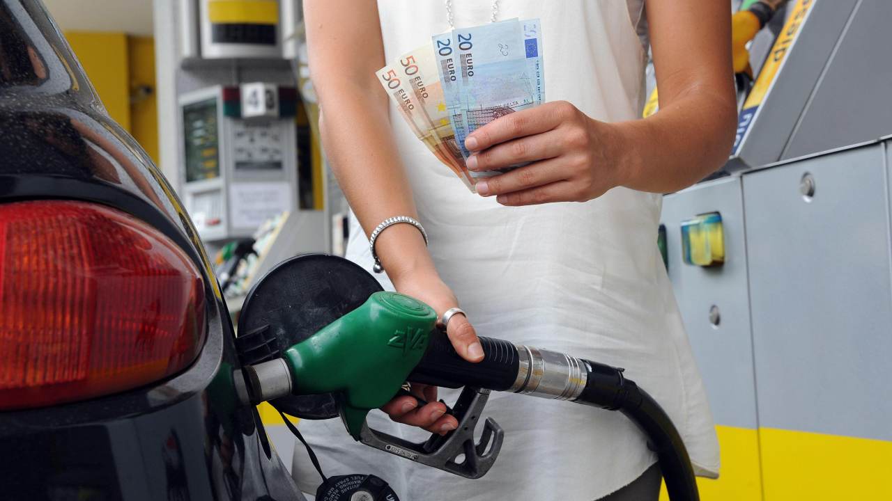 benzina:-in-questi-distributori-conviene-veramente-fare-il-pieno