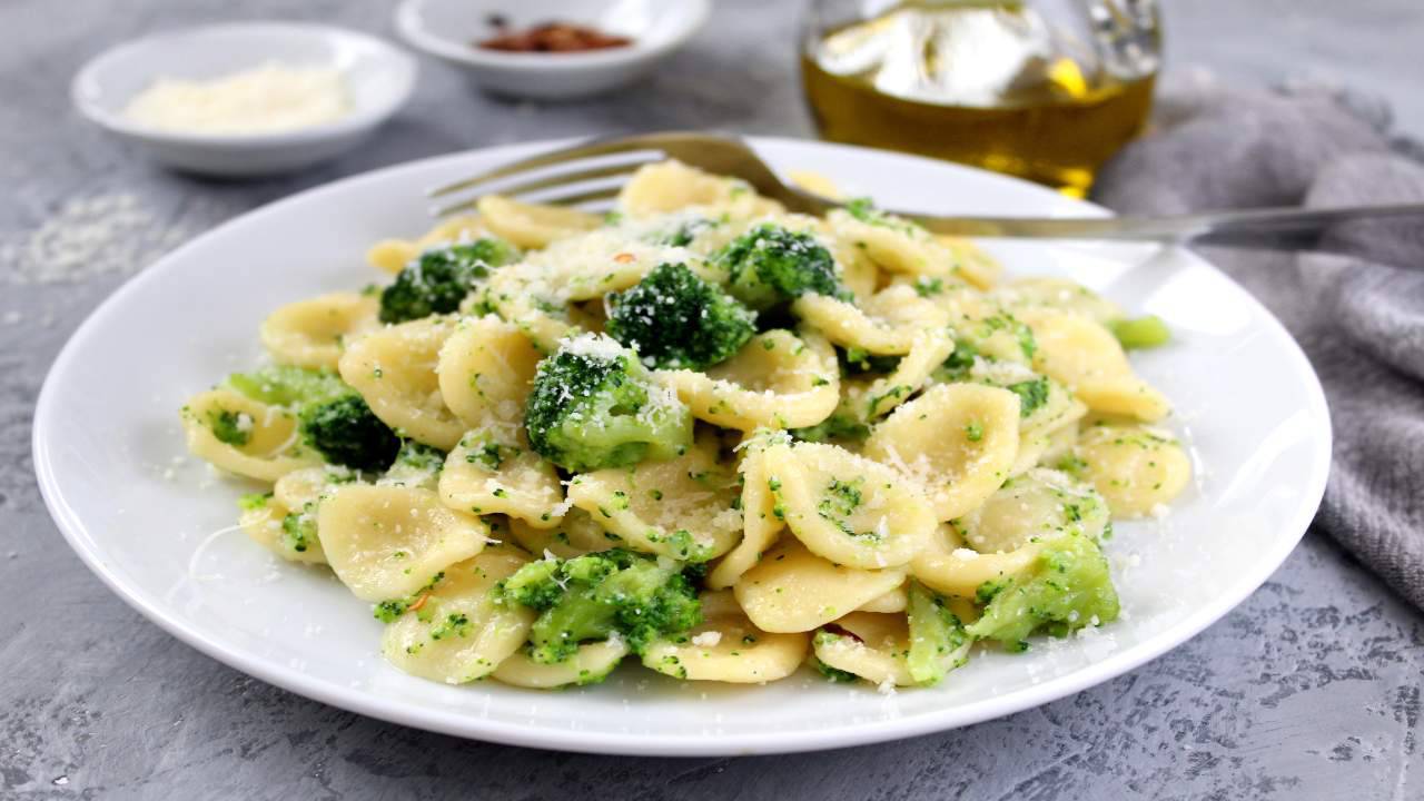 orecchiette-con-cavolfiore,-un-classico-pugliese-dal-gusto-super,-ricco-di-nutrienti