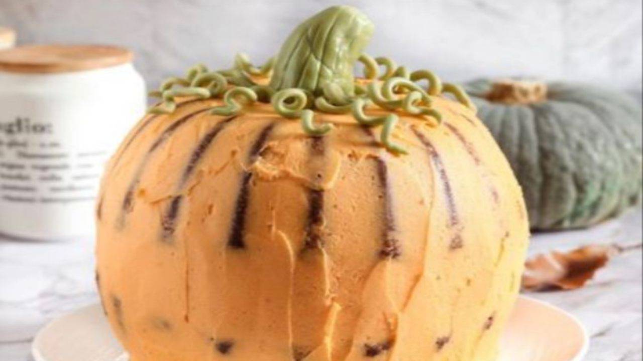 torta-zucca-per-halloween,-il-dolce-perfetto-da-preparare-con-i-bambini-per-questa-festa