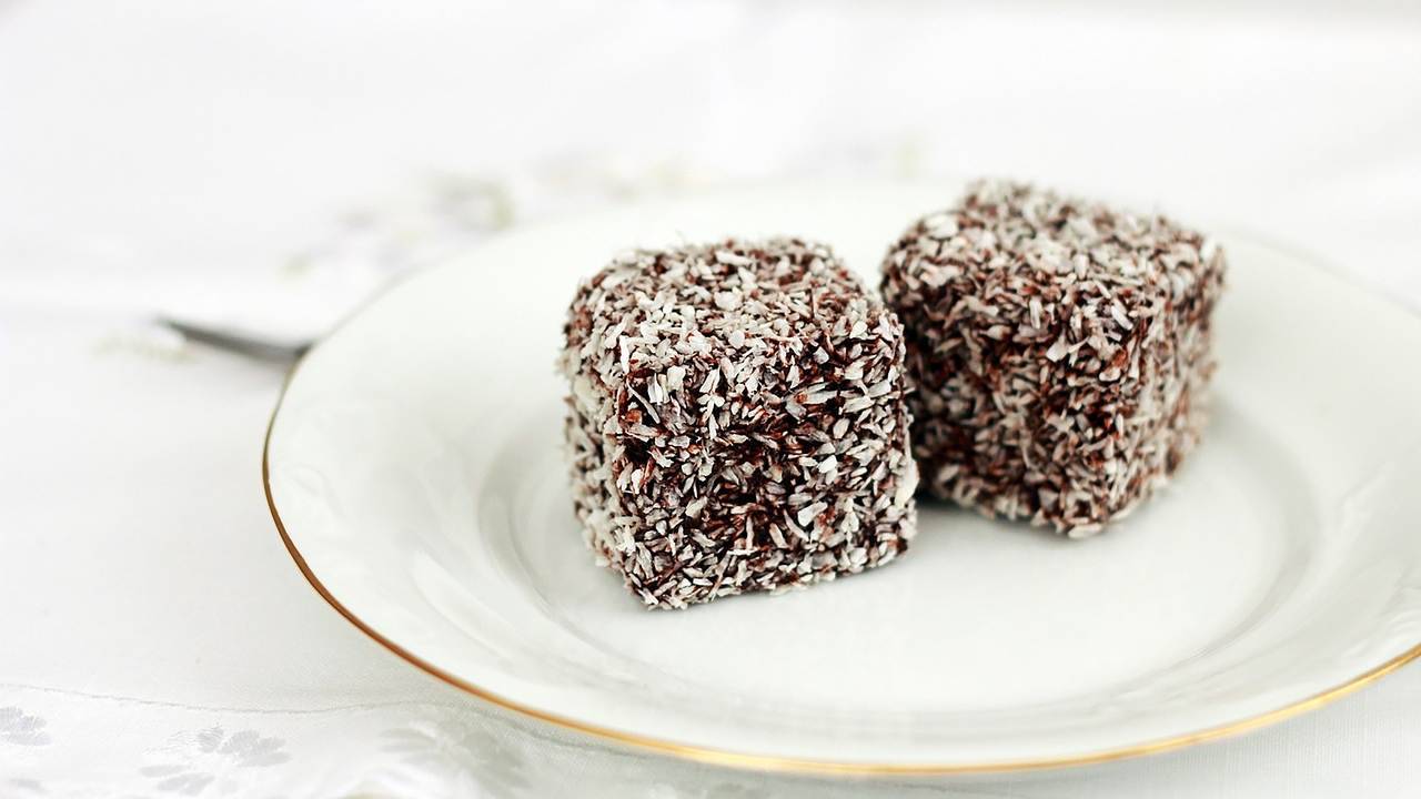 ball-al-cioccolato-e-cocco,-una-tira-laltra!-unesplosione-di-gusto-che-esplode-in-bocca