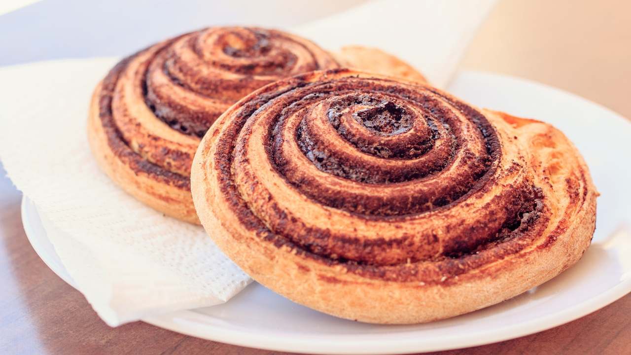 e-il-momento-adatto-per-le-cinnamon-rolls:-aggiungi-anche-questo-ingrediente-fondamentale