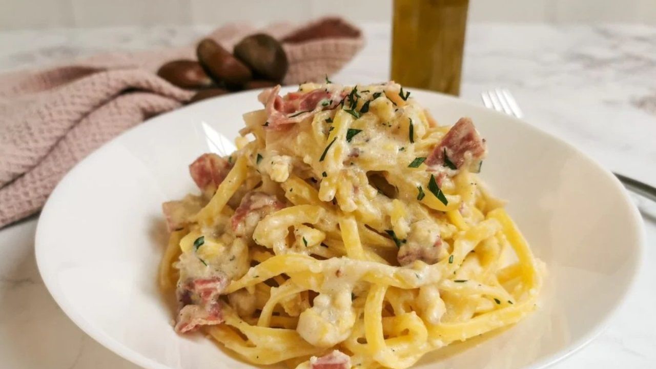 questa-pasta-con-castagne-e-pancetta-e-eccezionale-e-la-ricetta-e-facile-e-velocissima