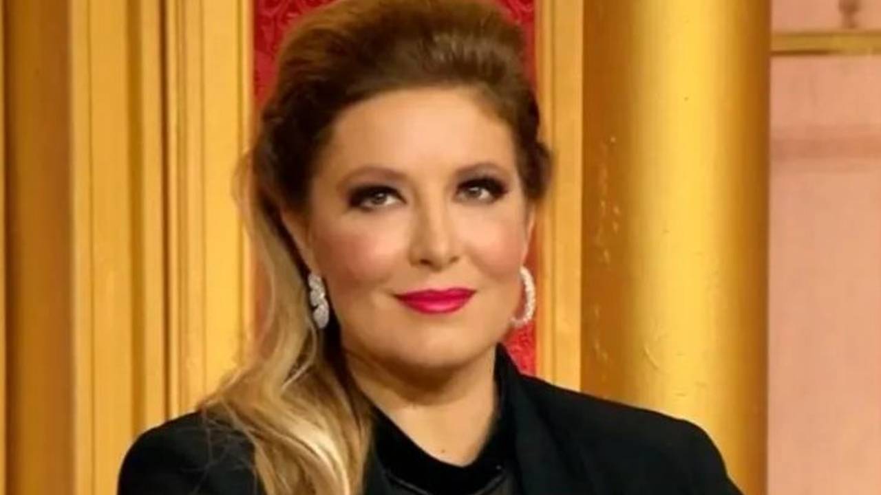 selvaggia-lucarelli-a-ballando-con-le-stelle-dopo-la-morte-della-madre:-la-risposta-agli-hater-e-una-stilettata