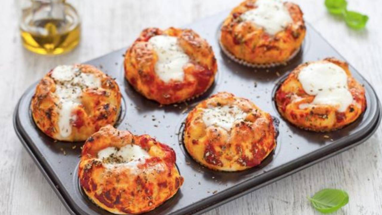 pizza-muffin,-la-ricetta-ideale-per-questo-weekend.-profumata-e-filante-che-bonta