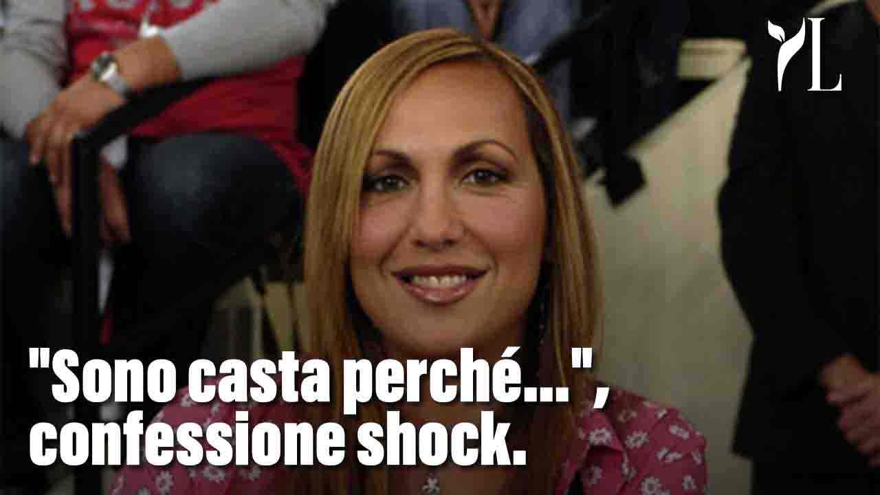 alessandra-celentano-confessa:-sono-casta-perche.-al-mcs,-sono-tutti-senza-parole