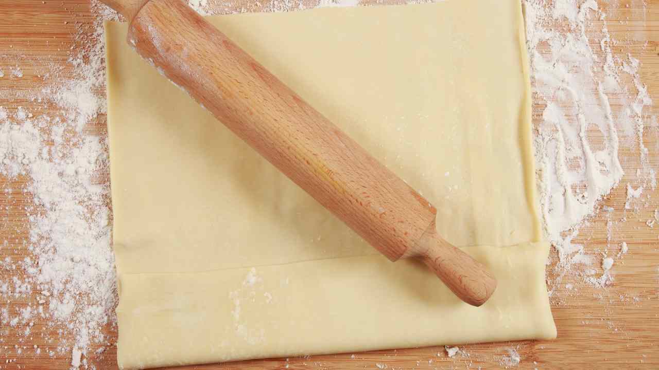 se-hai-un-rotolo-di-pasta-sfoglia-prepari-una-colazione-buonissima:-pronta-in-5-minuti