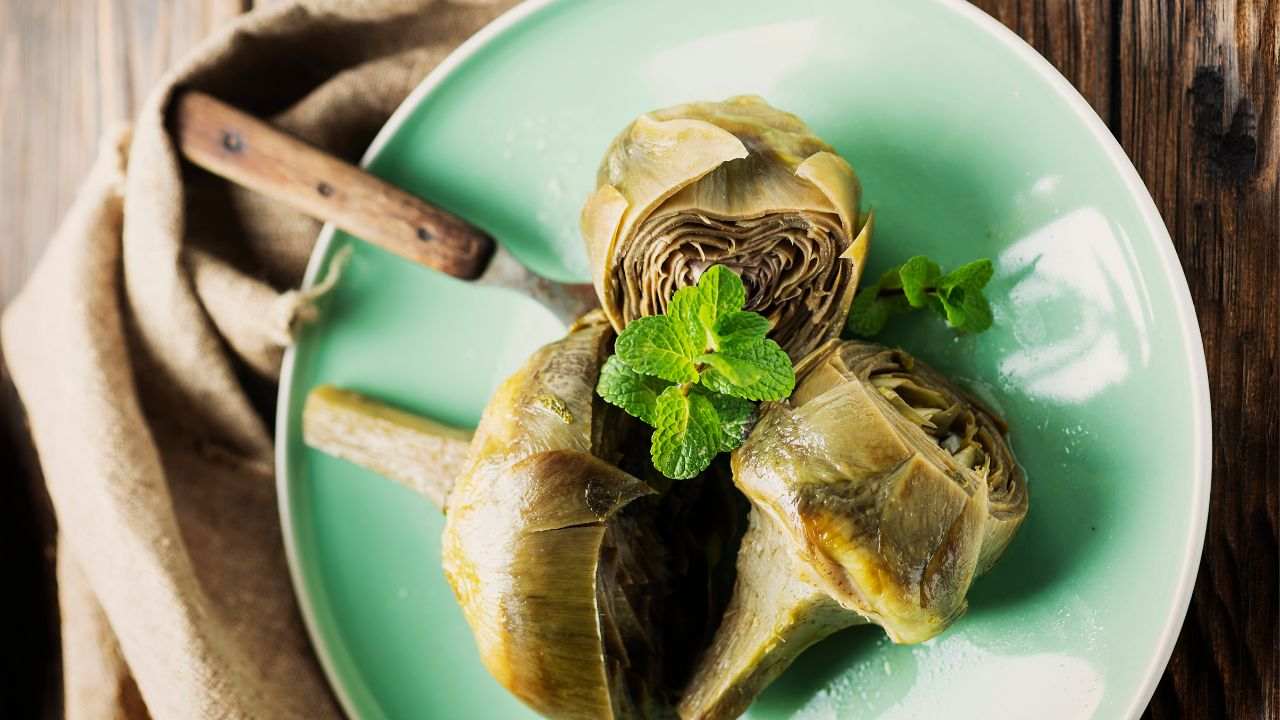 ma-che-buoni-i-carciofi-alla-romana:-li-prepari-una-volta-e-te-li-ricordi-per-sempre