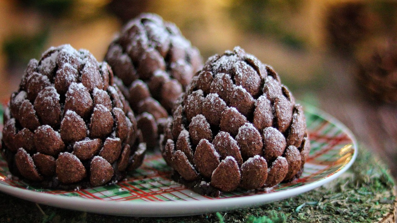 la-ricetta-delle-pigne-natalizie:-sbalordira-tutti-in-famiglia,-quasi-un-peccato-mangiarle