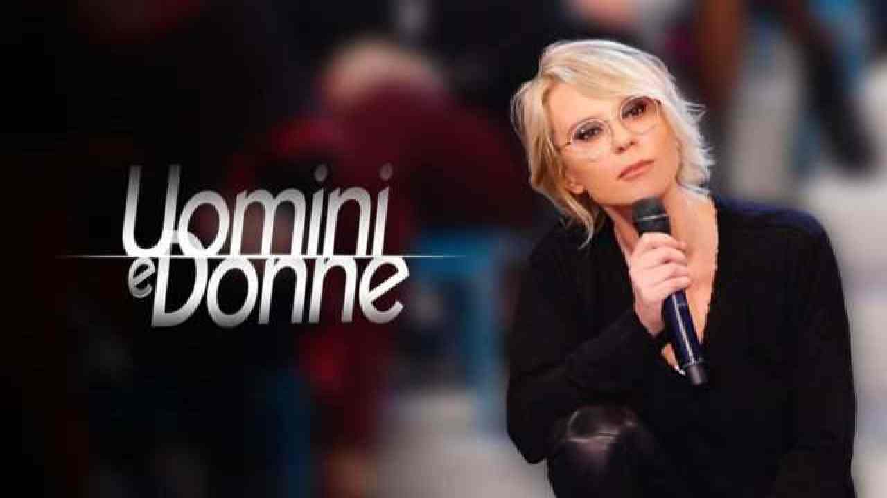 uomini-e-donne-in-lutto-|-e-venuta-a-mancare-la-nota-opinionista