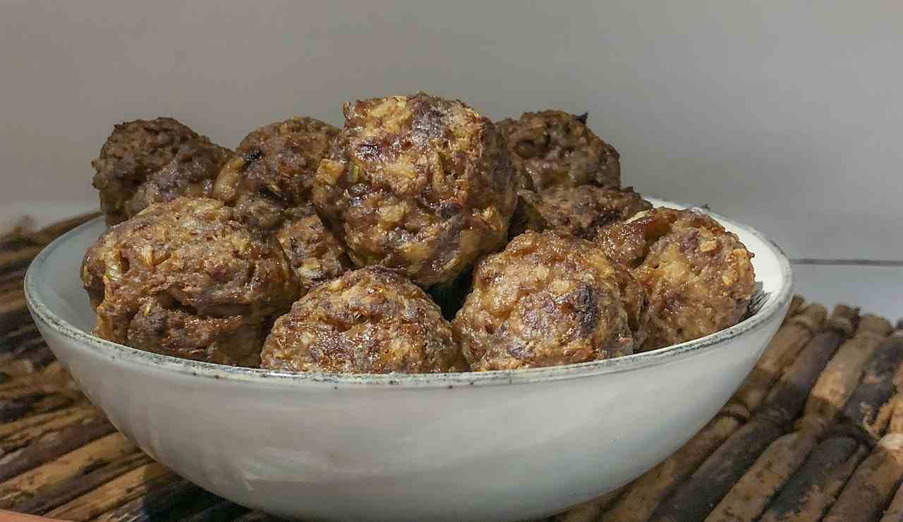 polpette-di-pane-e-lenticchie,-bocconcini-vegetariani-super-leggeri-e-gustosi