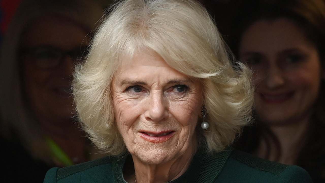 camilla-copia-rania-di-giordania:-il-risultato-e-disastroso