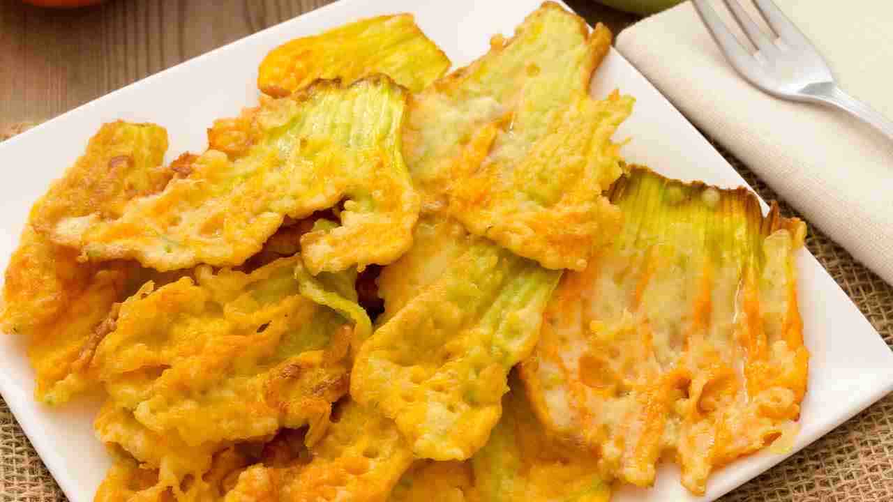 fiori-di-zucca-fritti:-non-sono-ripieni-ma-croccantissimi