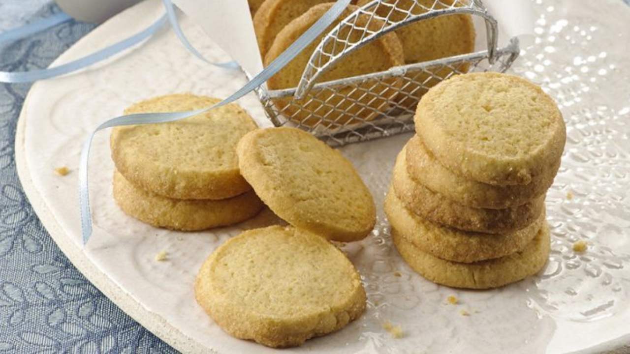 biscotti-al-burro-con-il-bimby,-come-quelli-della-pasticceria!-da-provare-assolutamente