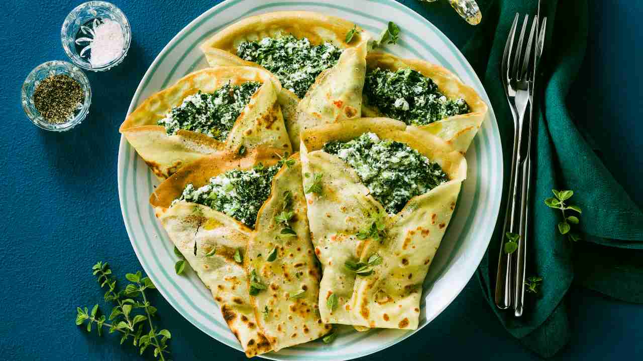 crespelle-di-ceci-con-tofu-e-spinacini,-100%-vegane-e-a-basso-contenuti-di-carboidrati