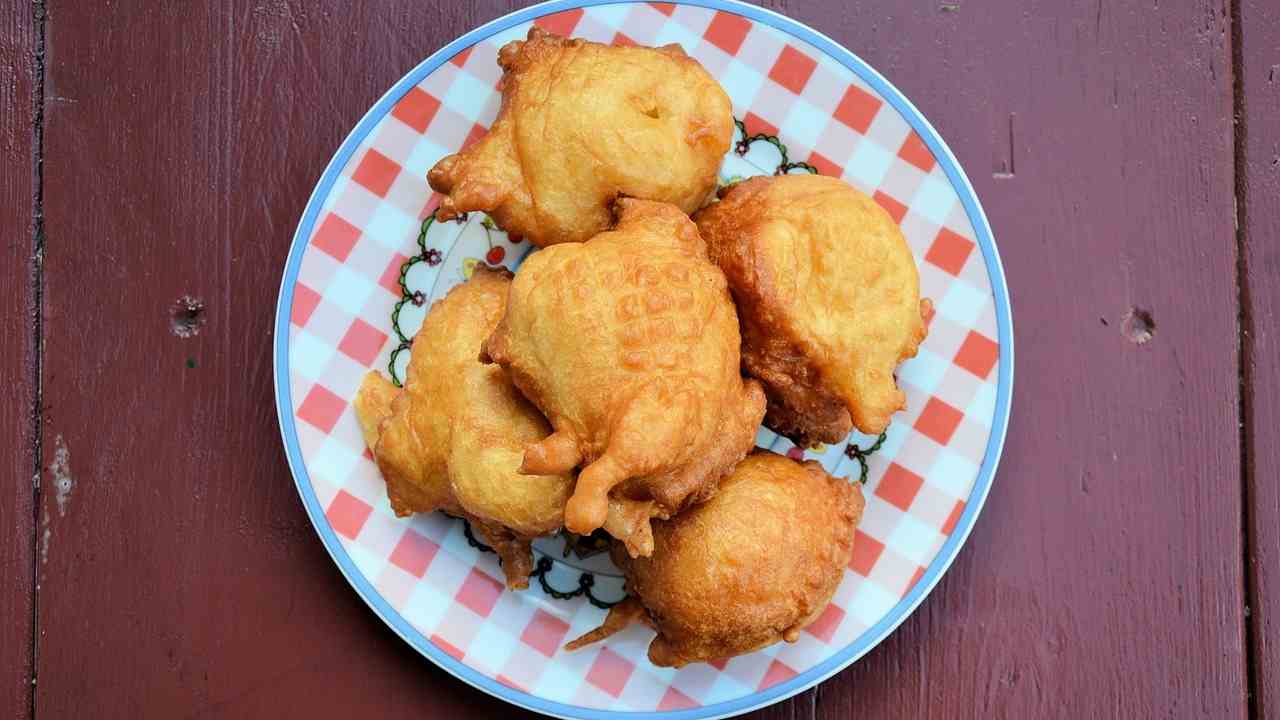 zeppole-al-cavolfiore,-lo-sfizioso-antipasto-delle-feste