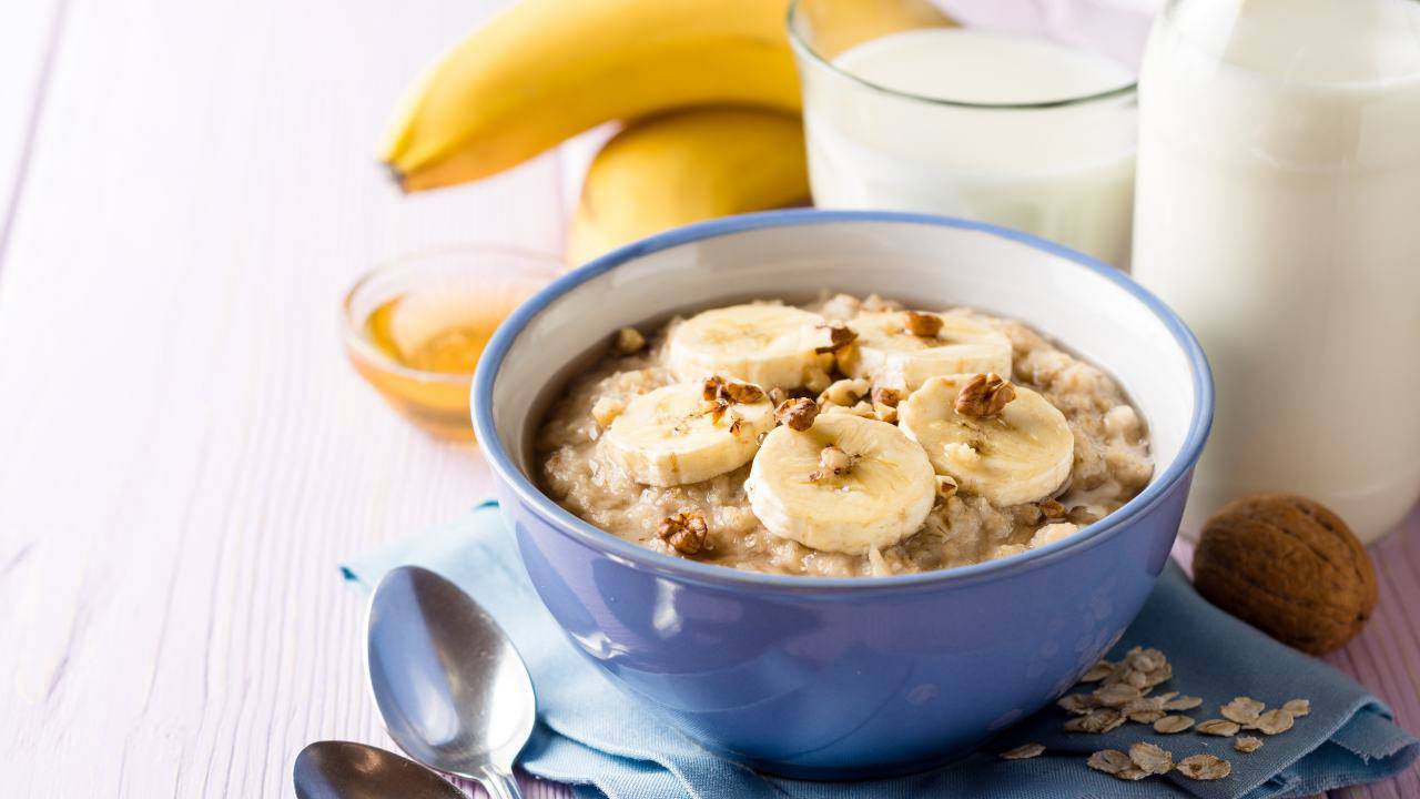 colazione-alternativa?-se-amate-il-porridge-non-potete-farvi-scappare-questa-ricetta-unica!