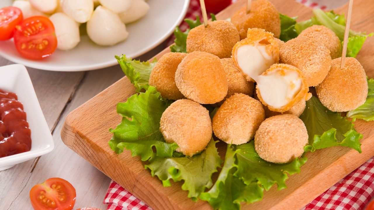 buonissimi-questi-bocconcini-di-formaggio-filante:-li-cuoci-al-forno-e-la-ricetta-e-velocissima