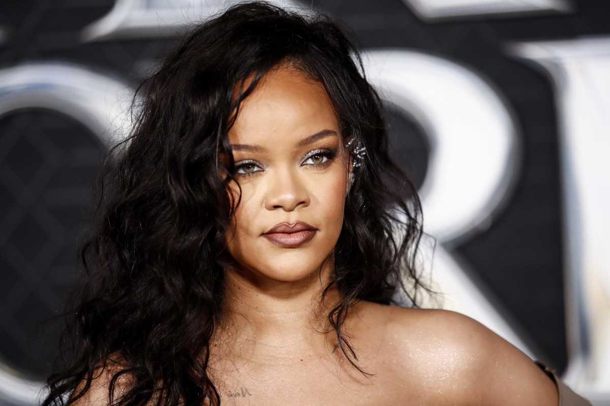 rihanna-vende-il-suo-attico-vuoi-comprarlo?-|-puoi-sognare-con-le-fotografie-ma-leggi-bene-la-richiesta!