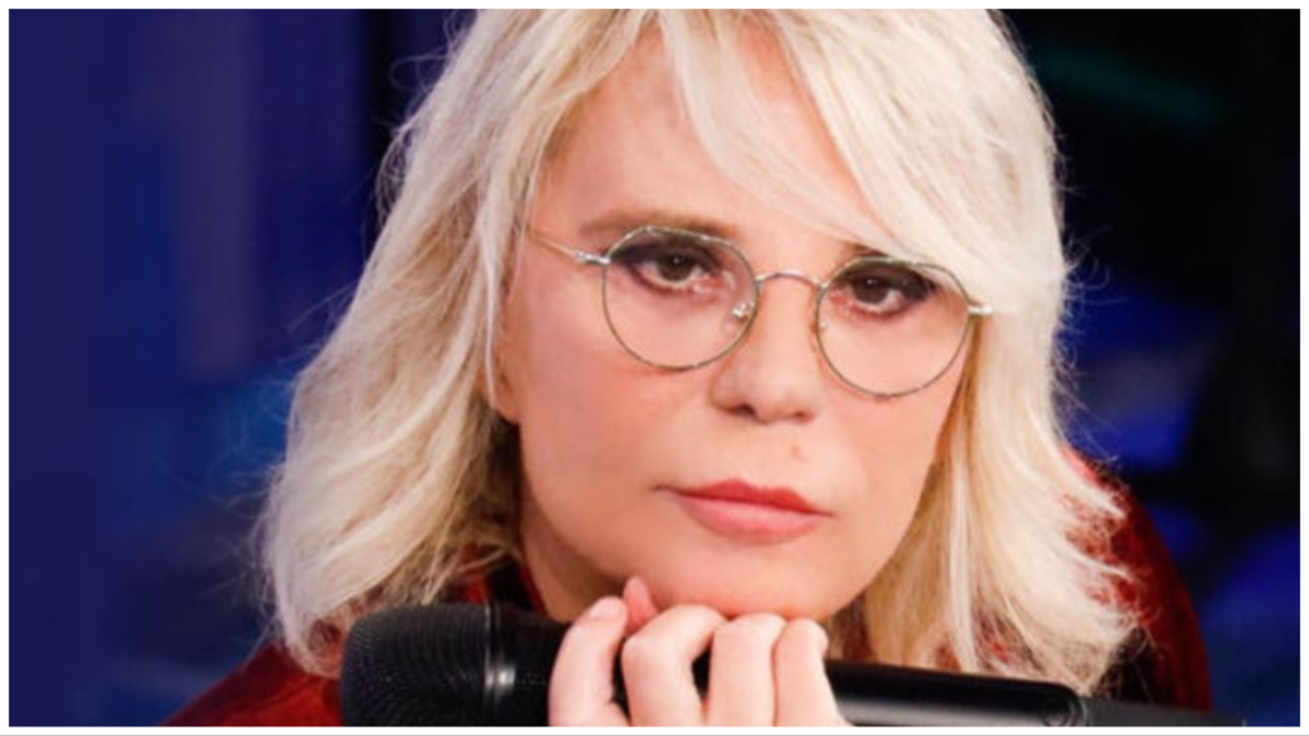 maria-de-filippi-torna-in-tv:-riprendo-a-lavorare-perche-cosi-mi-hanno-insegnato