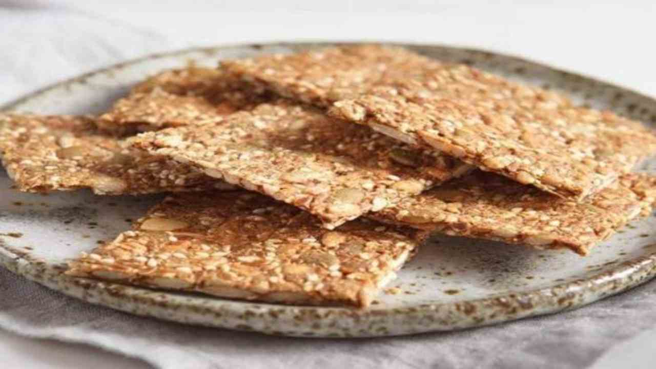 crackers-fatti-in-casa-|-la-ricetta-che-farai-mille-volte