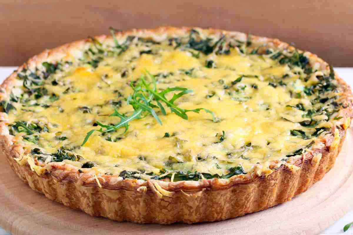 torta-salata-con-spinaci,-uova-e-ricotta-ideale-per-arricchire-con-fantasia-il-pranzo-di-pasqua