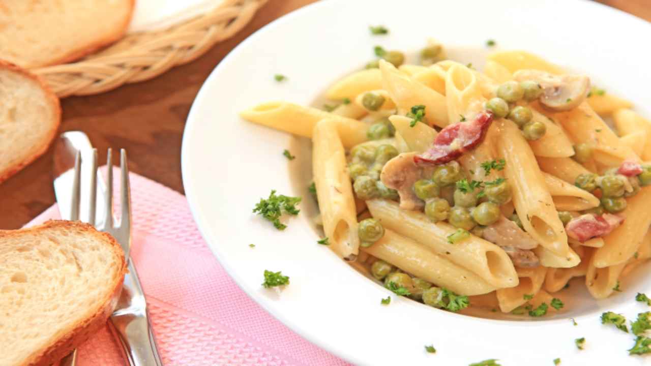 pasta-e-piselli-cremosa-come-a-napoli?-ecco-il-segreto!