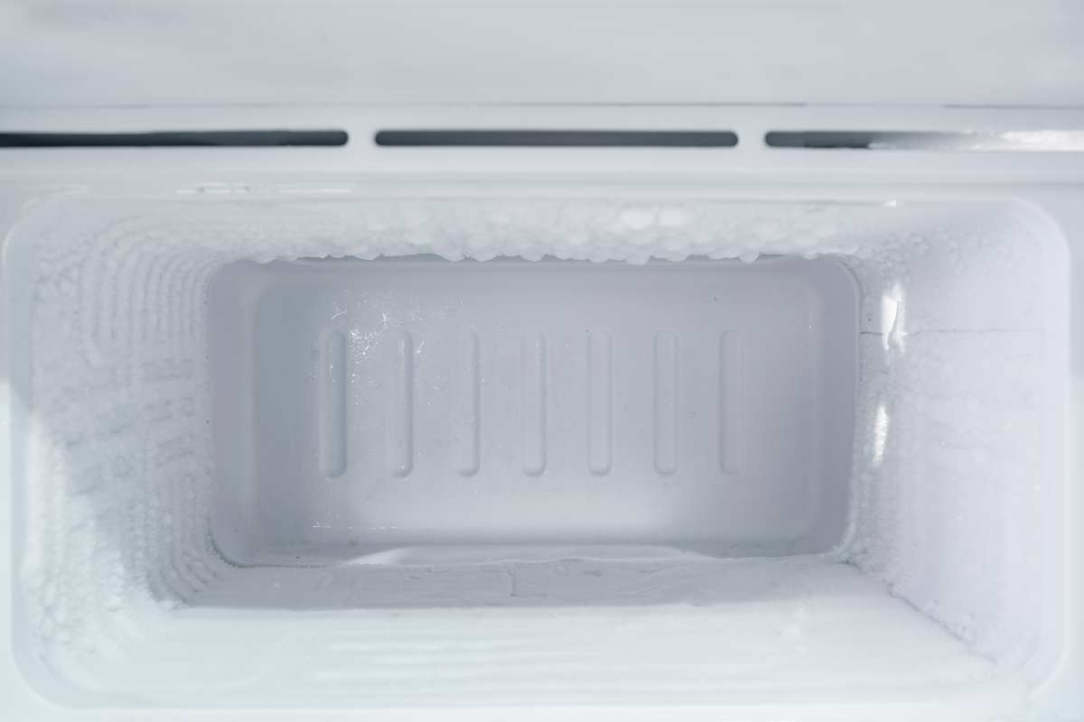 come-sbrinare-velocemente-il-freezer:-questo-trucco-e-infallibile