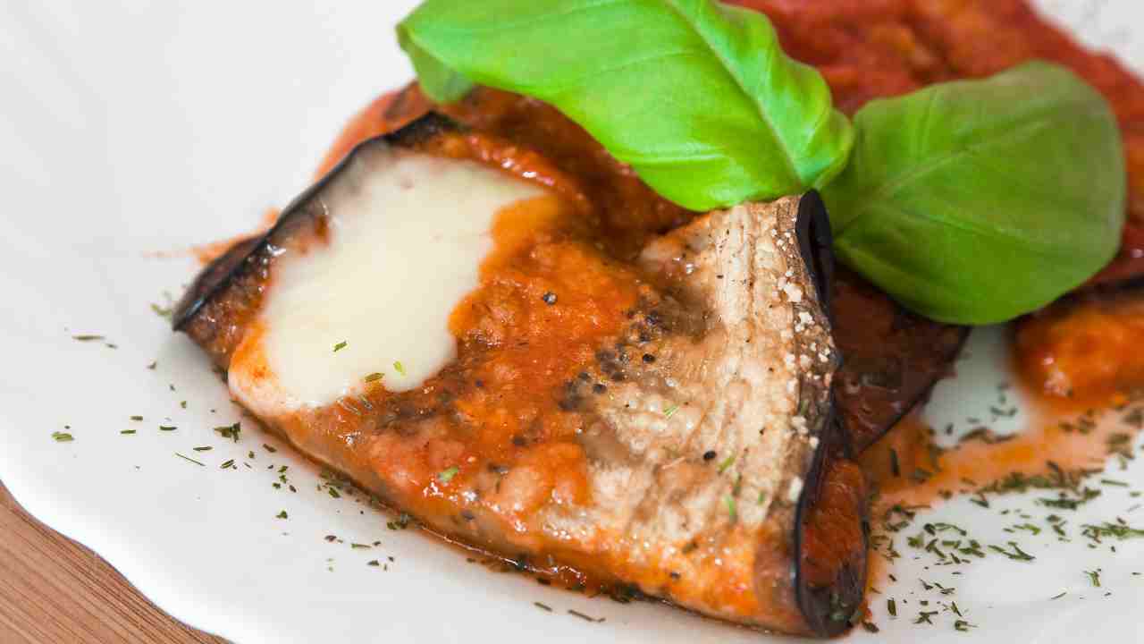 calzoni-di-melanzane-al-pomodoro:-a-prova-di-scarpetta!