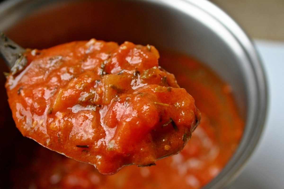 come-eliminare-lacidita-dal-sugo:-trucco-fantastico,-basta-un-semplice-ingrediente