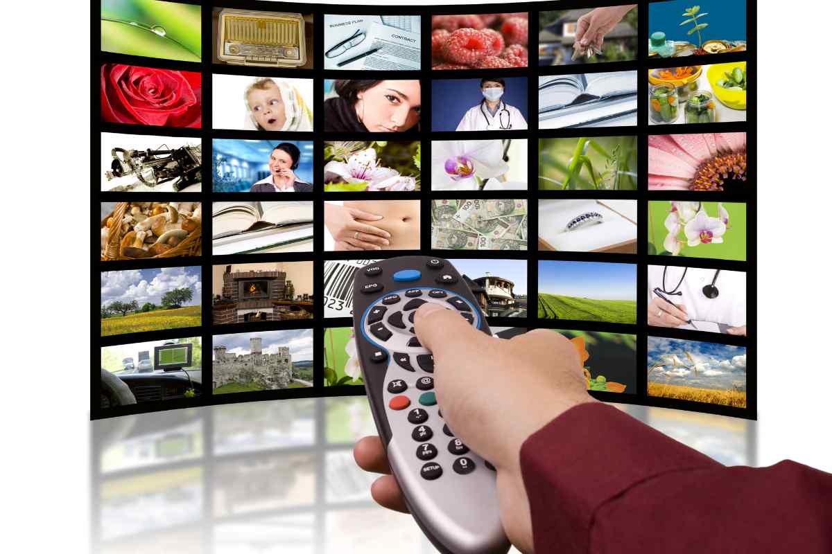 telecomando-tv,-la-funzione-segreta-che-nessuno-conosce:-provare-per-credere,-una-magia