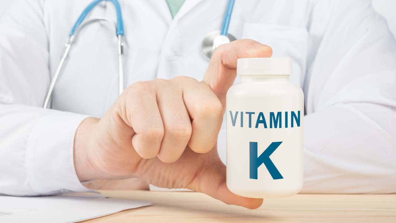 vitamina-k,-perche-non-dovrebbe-mai-mancare-ed-in-quali-cibi-e-presente