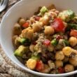 ma-basta-con-il-solito-tonno-e-fagioli,-mettici-i-ceci,-lavocado-e-qualche-altro-ingredientuccio,-fai-un-insalata-da-190-kcal-top