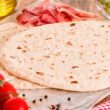 ti-vuoi-sbarazzare-dello-yogurt-in-scadenza-senza-per-forza-fare-dolci?-con-questa-ricetta-prepari-delle-piadine-pazzesche!