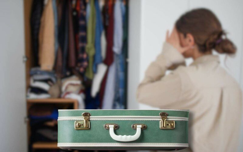 hai-poco-spazio-per-riporre-oggetti-e-vestiti?-prendi-una-vecchia-valigia-e-risolvi-subito-il-problema
