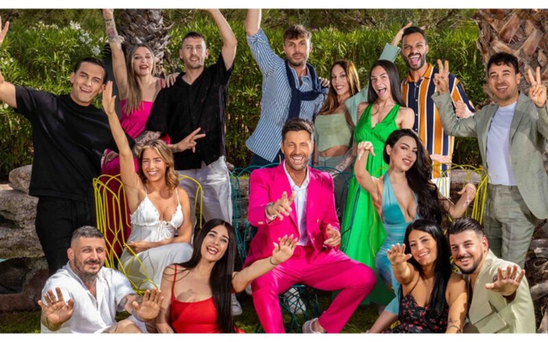 temptation-island,-i-cachet-di-coppie,-tentatori-e-conduttore