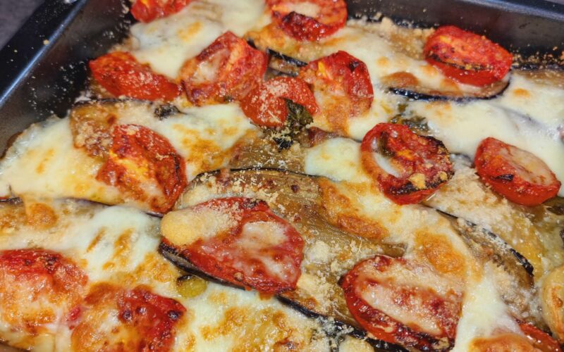 non-friggo-piu-le-melanzane,-le-preparo-al-forno-cosi:-tutti-in-famiglia-ne-va-matta-|-solo-250-kcal!