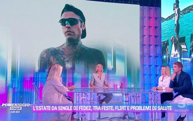 fedez,-arriva-la-stoccata-di-myrta-merlino-in-diretta-tv:-cosa-aveva-detto-il-rapper-su-pomeriggio-5-video