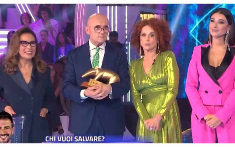 grande-fratello,-beatrice-luzzi-saluta-lex-suocera-in-fin-di-vita-in-diretta:-e-polemica