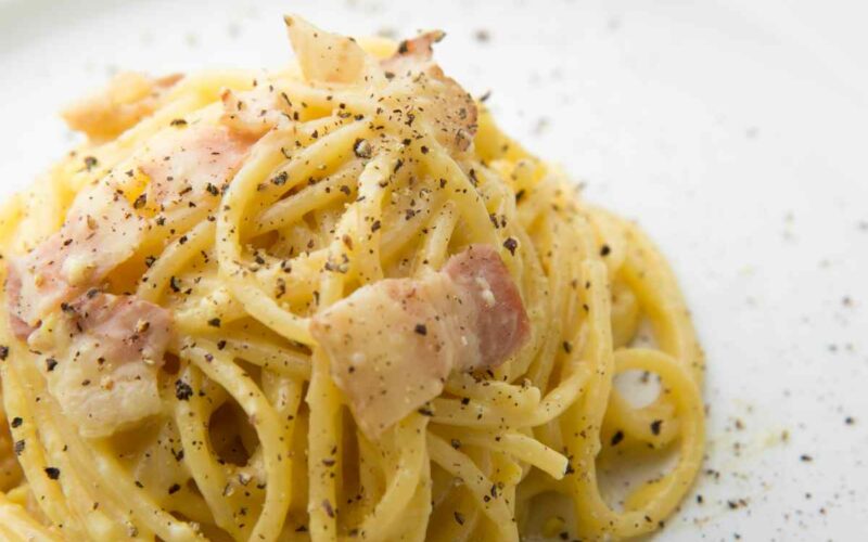 carbonara-alla-messinese,-per-molti-meglio-della-romana:-come-si-prepara