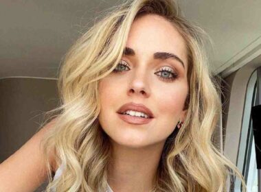 chiara-ferragni:-nessuno-guarda-labito-|-il-dettaglio-che-spiazza-i-fan