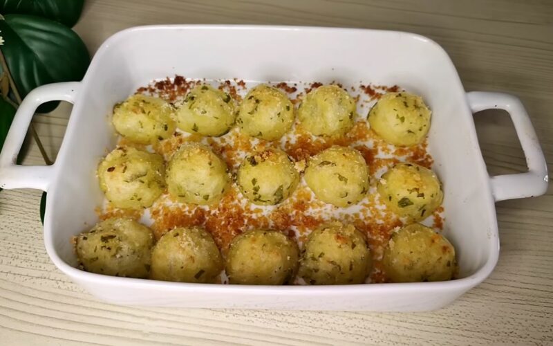 con-le-patate-preparo-delle-polpettine-al-forno-saporitissime-con-4-ingredienti-|-solo-30-kcal-ognuno!