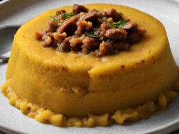 la-polenta-di-castagne-al-ragu:-un-piatto-autunnale-che-non-ti-aspetti