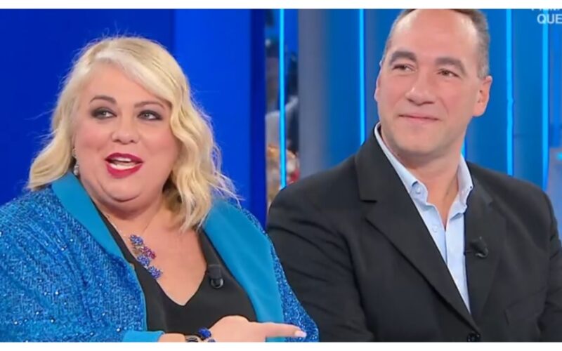 rossella-erra-presenta-in-tv-il-marito-siciliano:-mi-bacia-poco-ed-e-poco-romantico