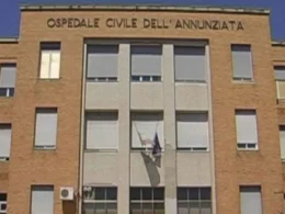 cosenza,-due-piccoli-di-2-e-4-anni-ricoverati-in-gravi-condizioni,-anche-testicoli-infiammati.-allontanate-mamma-e-nonna