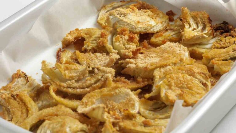 in-10-minuti-stupisci-tutti-con-un-contorno-dietetico-che-sembra-fritto,-questi-finocchi-gratinati-sono-la-perfezione!